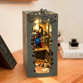Rolife Magic House (TGB03) - Warm Light Book Nook Display