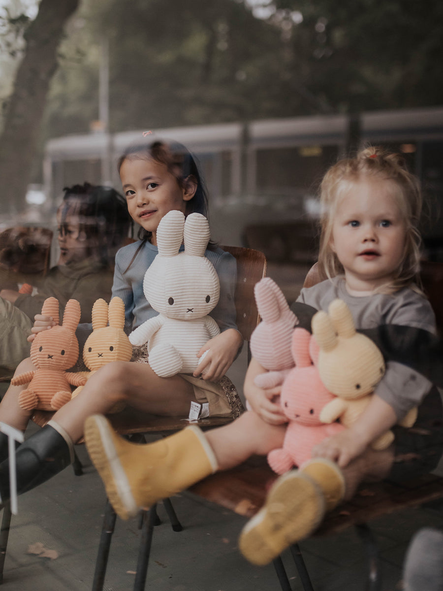 Miffy Sitting Corduroy Offwhite (33cm)