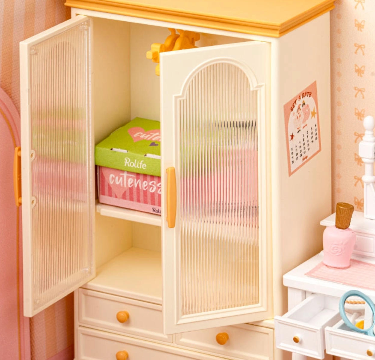 Rolife Super Creator Miniature House - Lovely Pink Bedroom
