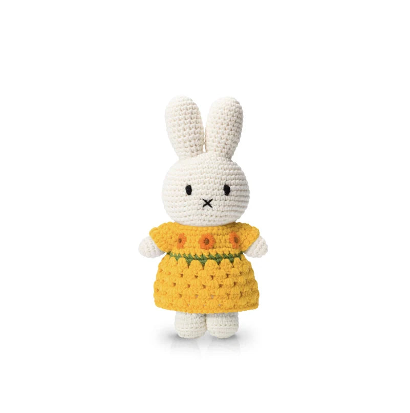Miffy Handmade and her New Sunflower Dress