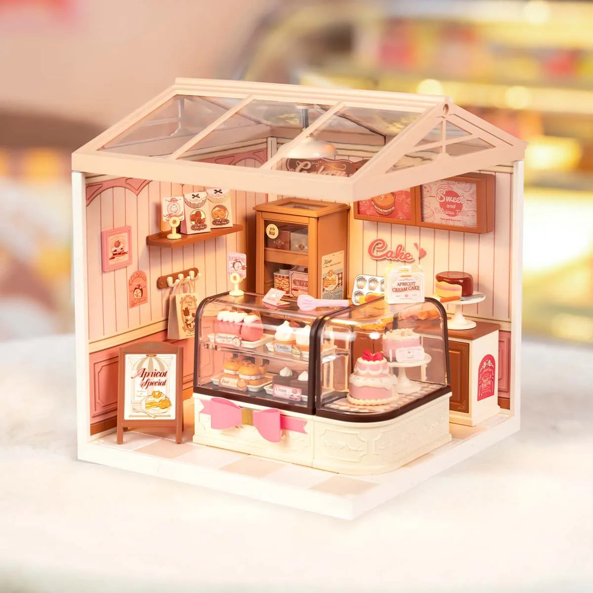 Rolife Tasty Cake Shop (DW019B) - Super Creator Mini Room Kit