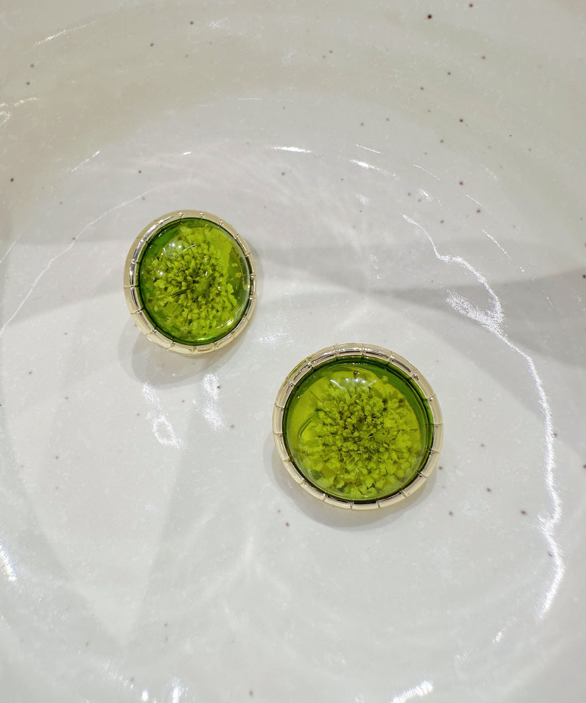 Emerald colour button earrings