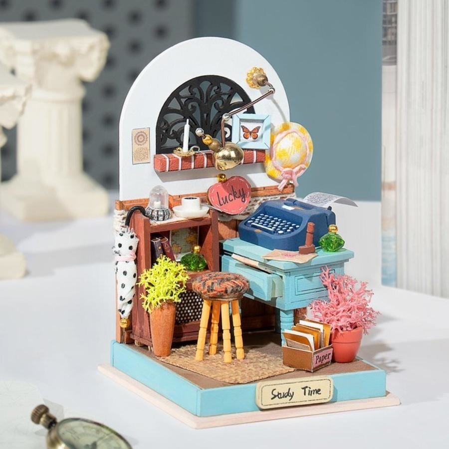Rolife Record Mood Study (DS017) - DIY Miniature House Kit