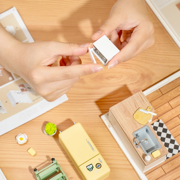 Rolife Happy Meals Kitchen Super Creator Miniature House