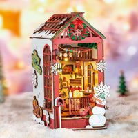 Rolife Christmas Indoor Scene (TGC07) - Warm Light Book Nook Display