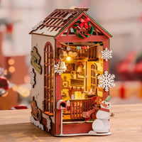 Rolife Christmas Indoor Scene (TGC07) - Warm Light Book Nook Display