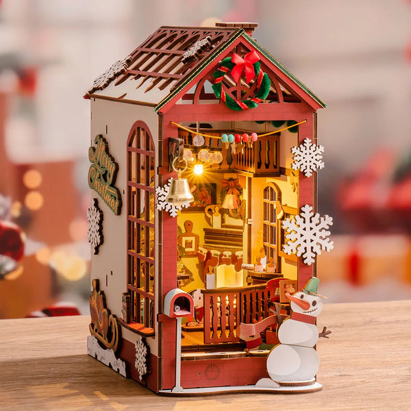 Rolife Christmas Indoor Scene (TGC07) - Warm Light Book Nook Display