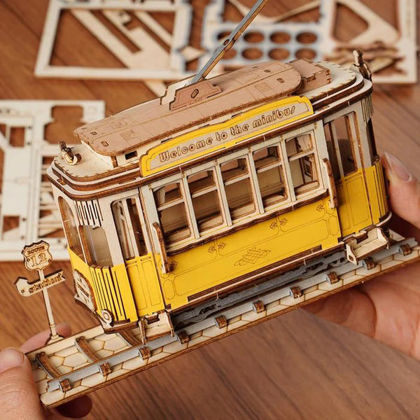 Retro Tramcar (TG505) - Easy DIY Vintage Vehicle Display