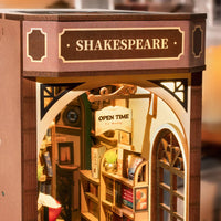 Bookstore (TGB07) - Warm Light Book Nook Display