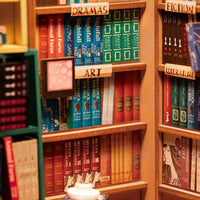 Bookstore (TGB07) - Warm Light Book Nook Display