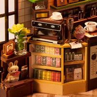 Holiday Cafe (TGB15) - Warm Light Book Nook Display