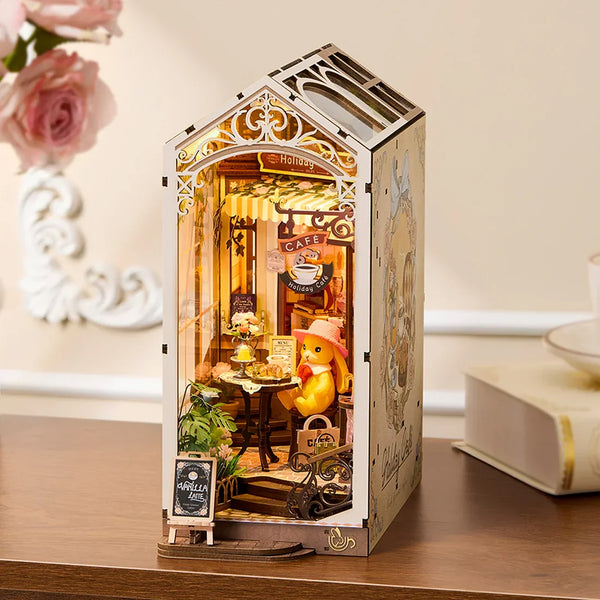 Holiday Cafe (TGB15) - Warm Light Book Nook Display