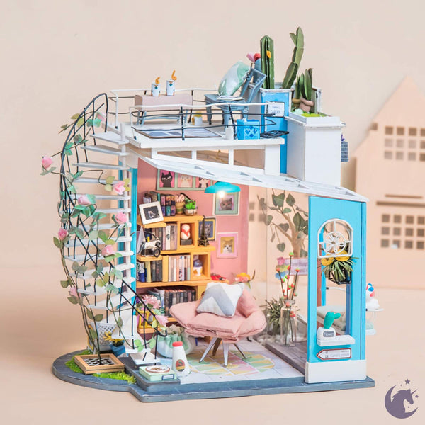 Dora's Loft (DG12) - DIY Mini House Kit
