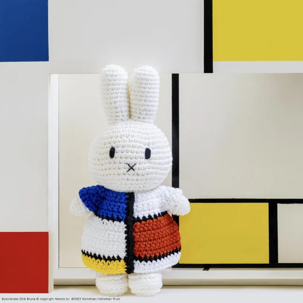 Miffy Handmade and her Mondriaan Dress