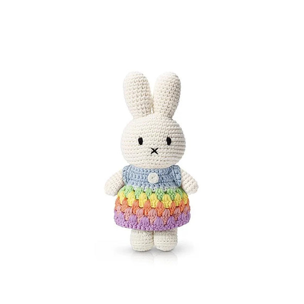 Miffy Handmade and her Pastel Rainbow Dress