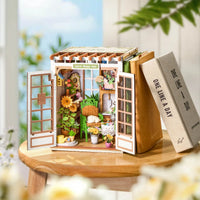 Rolife Secret Bloomy Nook (TGE04) - DIY Book Nook Kit