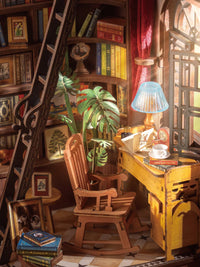 Silent Corner Study (TGE02) - Warm Light Book Nook Display