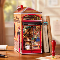 Rolife Wisdom Stationery Shop (TGB19) - DIY Book Nook Kit