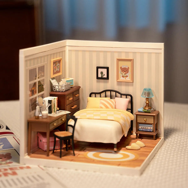 Rolife Sweet Dream Bedroom (DW009) - Super Creator Mini Room Kit