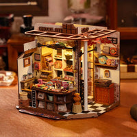 Rolife Henry's Chocolate (DG174) - DIY Miniature House Kit