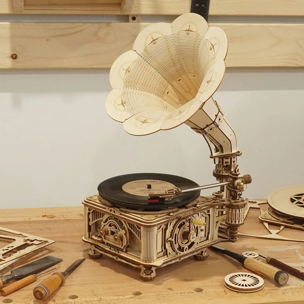 ROKR Crank Classic Gramophone (LKB01) - Hand-Rotating Music Display