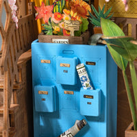 Holiday Garden House (TGB06) - Warm Light Book Nook Display