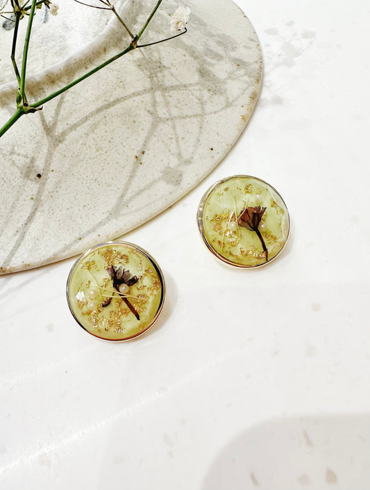 golden leaf earrings