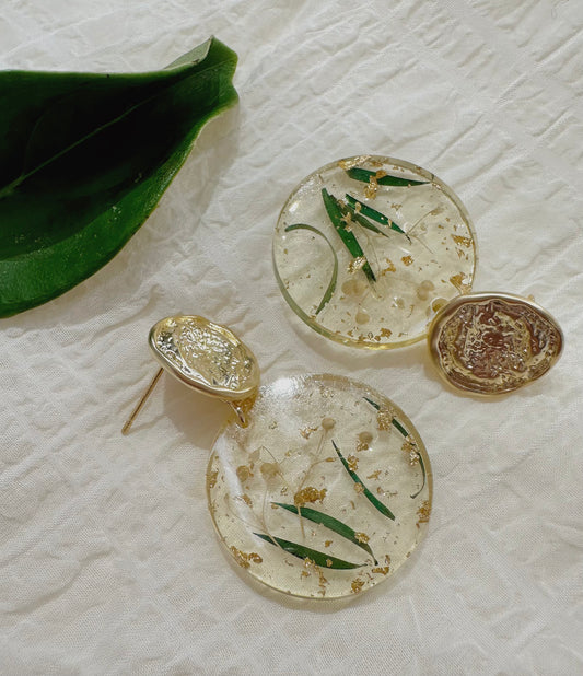 gold stardust earrings