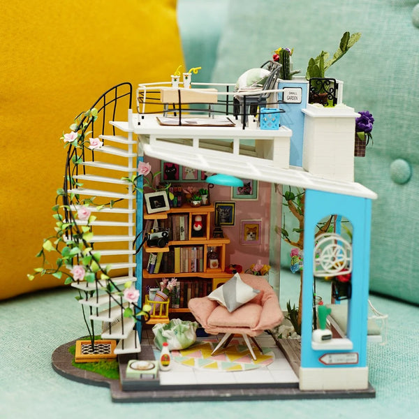 Dora's Loft (DG12) - DIY Mini House Kit