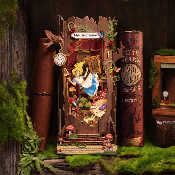 Rolife Fall into Wonder (TGB12) - Type-C Light Book Nook Display